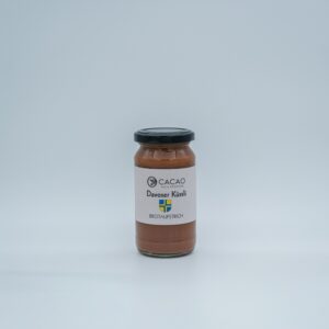 Ein Glas Schokoladenaufstrich.