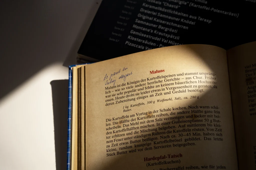 Rezeptbuchseite vom Gericht Maluns.